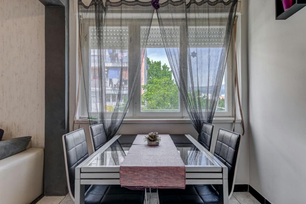 Cool Cozy Apartment Split Buitenkant foto